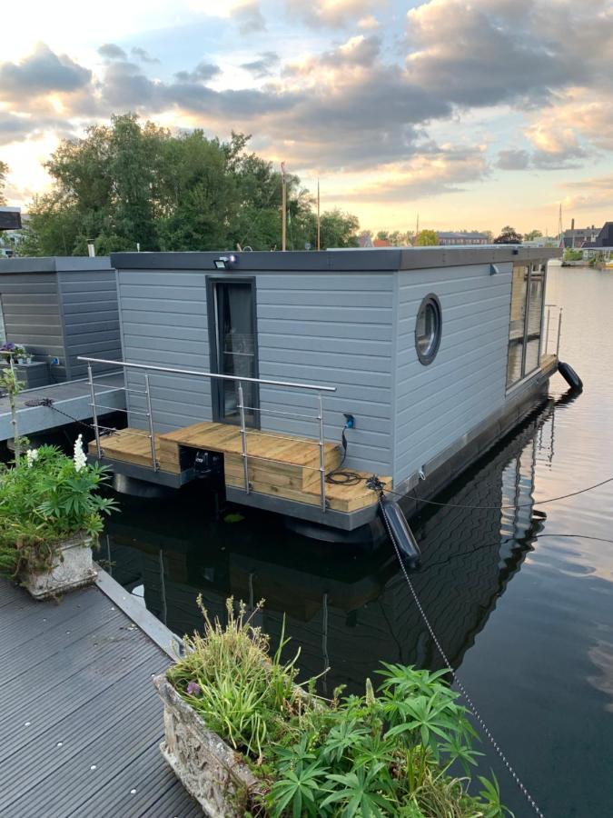 Slapen Op Het Water Apartment Zwartsluis Ngoại thất bức ảnh